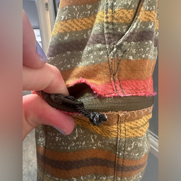 Burton Men's Moxie Boardshort, Keef Blanket Stripe - Picture 8 of 14